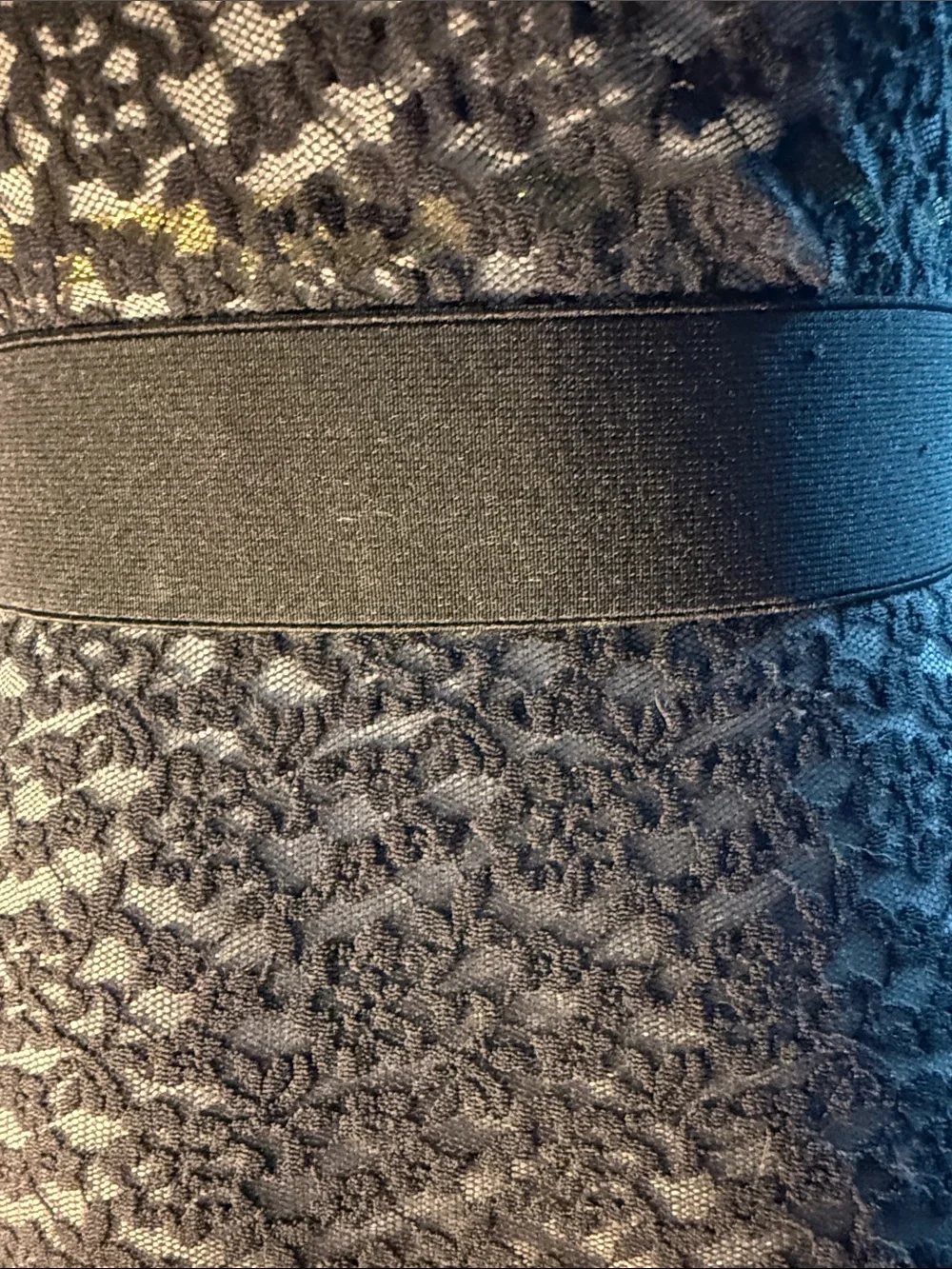 Women's Metallic Snakeskin Elastic Belt with Silver Buckle
